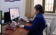 Nữ kế toán từ chối chuyển khoản 7,3 tỷ đồng theo lệnh của “vợ sếp”, còn âm thầm báo cảnh sát: Vài ngày sau bất ngờ được công ty khen thưởng