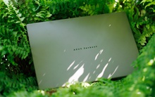 ASUS mở lối tương lai với chiếc laptop AI siêu mỏng nhẹ, pin tới 32 giờ