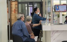 Người cao tuổi ở TP HCM đón nhận tin vui