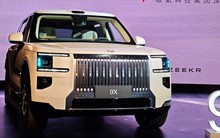 Hãng xe rục rịch về Việt Nam ra mắt mẫu SUV hybrid cỡ lớn đối đầu Mercedes-Benz GLS: Giá tương đương 1,7 tỷ, đi từ Hà Nội đến Nha Trang mới cần tiếp nhiên liệu