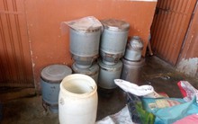 Nhận tin mật rồi đột kích một cơ sở, công an triệt phá đường dây sản xuất sữa giả từ hóa chất, tịch thu 6.000 lít và 300 kg bột pha trộn