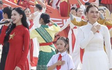 Sân khấu ngắn nhất sự nghiệp Hòa Minzy và câu trả lời về thái độ thực sự đối với Mỹ Tâm tại Đại lễ 2/9