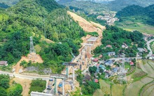 Hơn 3.300 người làm xuyên Quốc khánh, cùng 1.468 thiết bị được huy động cho dự án 23.000 tỷ đồng của Đèo Cả