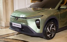'Sinh sau đẻ muộn' nhưng VinFast Limo Green có cải tiến lần đầu thấy: Hiện đại không kém Tesla