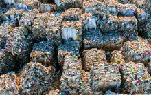 Tìm ra cách biến 95% nhựa thành xăng tại nhiệt độ phòng, có phải cơn ác mộng rác thải nhựa đã có lời giải?