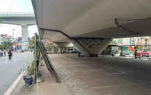 Loạt bãi xe dưới gầm cầu ở Hà Nội trống trơn sau lệnh dừng hoạt động