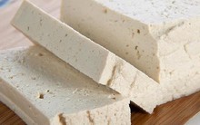 Chủ sạp đậu phụ nói thẳng: 3 loại đậu phụ cho thêm tiền cả nhà tôi cũng chẳng dám ăn