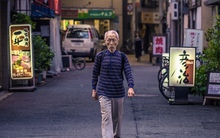 ‘Đi bộ ngắt quãng’ - công thức kéo dài tuổi thọ của người Nhật trở thành hiện tượng toàn cầu: Có gì khác biệt mà khiến cả thế giới sục sôi bắt chước?