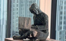 Chính thức: Tượng "cha đẻ" Bitcoin Satoshi Nakamoto thứ 5 trên thế giới về Việt Nam