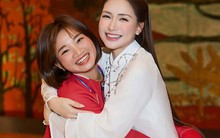 Khung hình toàn gái xinh lại còn giỏi: Hoà Minzy khoe visual sáng bừng ôm thắm thiết "nữ hoàng điền kinh" Việt Nam