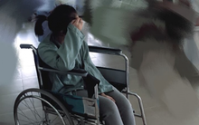 Bác sĩ Bệnh viện Bạch Mai cảnh báo "sở thích cười” gây tổn thương não, tủy sống ở người trẻ