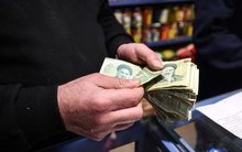 1 USD đổi được 1,4 triệu, lạm phát tăng vọt hơn 40%, người dân phẫn nộ: Chuyện gì đang xảy ra ở quốc gia quan trọng của BRICS?