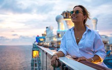 Những người U70 bán nhà mua sự lênh đênh, dưỡng già nhẹ tênh trên du thuyền: "Tôi chỉ cần vui vẻ và tận hưởng cuộc sống"