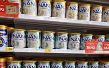 Sữa NAN trở lại kệ sau đợt thu hồi: Nestlé Việt Nam nói gì về các lô hàng mới?