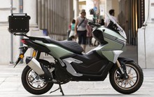 Nhẹ hơn đối thủ gần 40kg, mẫu xe tay ga 'độc lạ' này liệu có làm nên chuyện trước Honda và Yamaha?