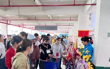 Công ty đông lao động nhất TPHCM thưởng Tết ra sao?