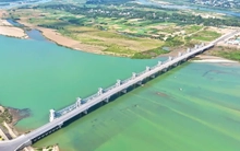 Sắp thông xe cầu trên đập dâng Trà Khúc gần 1.500 tỷ đồng