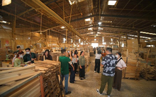 Bước ngoặt của doanh nghiệp gần hai thập kỷ gia công xuất khẩu gỗ vào Mỹ, Úc, châu Âu...