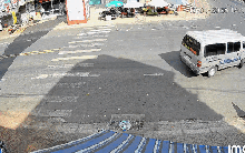 Clip tài xế liên tục bấm còi, xoay nhiều vòng trên đường khiến người dân hoảng sợ: Công an vào cuộc