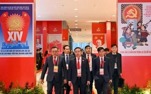 Hình ảnh đại biểu dự ngày làm việc thứ tư Đại hội XIV của Đảng