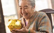 Người sau 70 tuổi có tài sản này trong tay là đủ: Không cần tiết kiệm thêm, cũng không quá phụ thuộc vào con cái