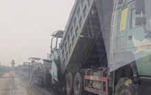 Thảm nhựa gặp trời mưa, nhà thầu ở Huế phải tăng  thời hạn bảo hành