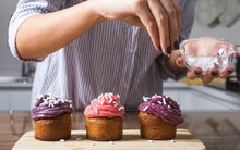 Chỉ 1 tuần không ăn đồ ngọt, tôi bất ngờ với những gì xảy ra trên gương mặt, đầu óc và đôi chân của mình