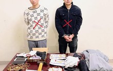 Bắt, khám xét nơi ở của sinh viên Đào Nguyên Bách và một công nhân, thu hồi toàn bộ số vàng