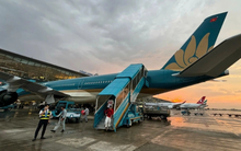 Sáng nay, một máy bay Vietnam Airlines quay đầu khẩn cấp sau khi cất cánh tại sân bay Tân Sơn Nhất