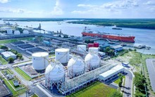 GAS ngược dòng tăng trần giữa phiên 'đỏ lửa', hé lộ loạt hợp đồng nghìn tỷ vừa ký kết