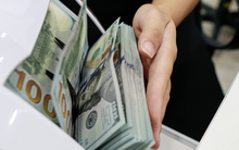 Giá USD tại Việt Nam bất ngờ giảm mạnh