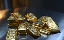 Giá vàng tăng dựng đứng, lập kỷ lục chưa từng có 5.500 USD/ounce: Nhịp điều chỉnh sắp xuất hiện?