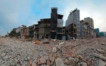 Thi công xuyên Tết, cắt gọt nhà mặt phố Đê La Thành để mở rộng đường Vành đai 1