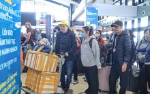 "Cháy vé" nhiều đường bay Tết từ TPHCM đi miền Trung, miền Bắc