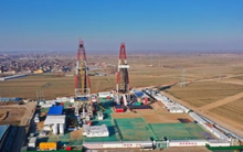 Dùng thiết bị tự động khoan 6.000m xuống lòng đất, phát hiện 140 triệu tấn dầu đá phiến ngay tại láng giềng Việt Nam