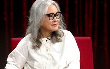 Nữ NSND từng là Phó giám đốc: U70 trải qua 2 lần mắc ung thư, có khán giả vừa gặp đã oà khóc bỏ chạy