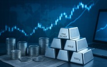 Các quỹ hàng đầu thế giới ồ ạt mua bạc, ngân hàng Mỹ dự báo giá có thể tăng lên mức ngỡ ngàng