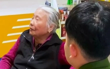 Sau cuộc gọi lạ, cụ bà 79 tuổi hốt hoảng mang sổ tiết kiệm ra ngân hàng