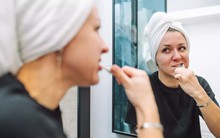 Bác sĩ cảnh báo "bạn có thể đã đánh răng sai cách suốt cả cuộc đời"