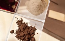 Phát minh của châu Âu làm rung chuyển ngành xây dựng: tạo vật liệu lai giữa thủy tinh và nhựa, thách thức mọi lý thuyết vật lý