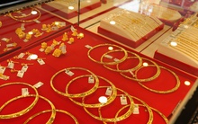 Chuyên gia UOB dự báo mới nhất về giá vàng