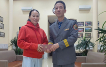 Phát hiện 39 tờ tiền có mệnh giá từ 500K-50K, dây chuyền vàng, lắc tay vàng, khuyên tai vàng trên chuyến tàu về ga Hà Nội