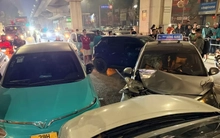 Hà Nội: Nữ tài xế ô tô đi ngược chiều gây tai nạn liên hoàn