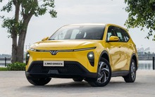 VinFast của ông Phạm Nhật Vượng bán hơn 16.000 xe tháng 1 - bằng tổng doanh số 3 hãng xe xăng đứng sau cộng lại