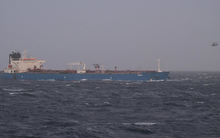 Bị Mỹ và châu Âu kiểm tra gắt gao, hơn 120 tàu chở dầu ‘quay xe’ chuyển sang treo cờ Nga