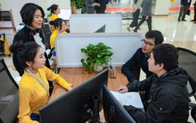 Thủ tướng yêu cầu cải cách tiền lương, đa dạng chính sách đãi ngộ với công chức