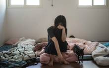 Gửi về nhà 25 triệu/tháng, con gái chết lặng phát hiện sự thật về khoản tiền 2 tỷ đồng trong suốt 7 năm