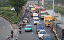 CSGT TPHCM lưu ý người dân lái xe về quê ăn Tết