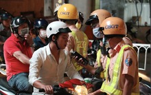 Chi tiết mức phạt nồng độ cồn dịp Tết 2026: "Kịch khung" lên đến 40 triệu đồng, bị trừ sạch điểm bằng lái