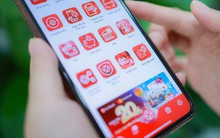 Nhiều ngân hàng đua nhau thu hút tiền gửi của khách trong dịp Tết